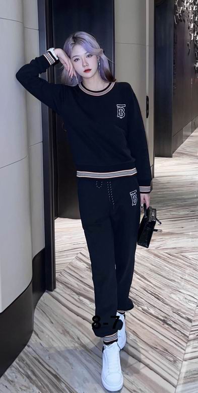 Burberry Tracksuit Wmns ID:20230105-36